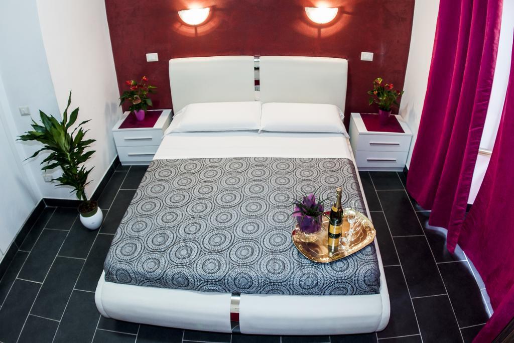רומא Gio' Suites חדר תמונה