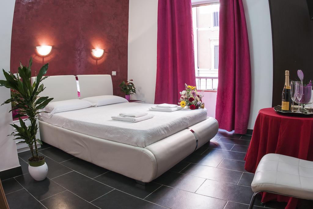 רומא Gio' Suites חדר תמונה
