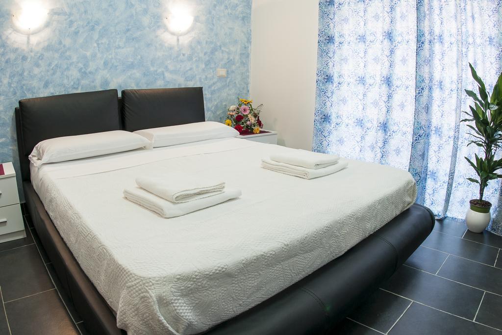 רומא Gio' Suites חדר תמונה